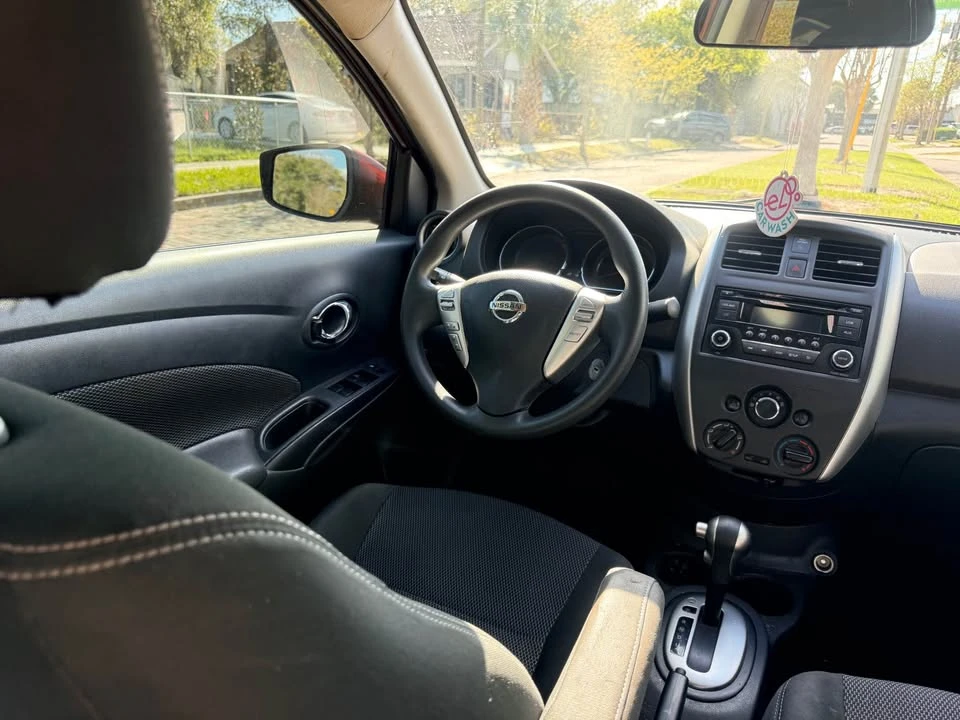 2018 Nissan Versa - Image 11 of 13