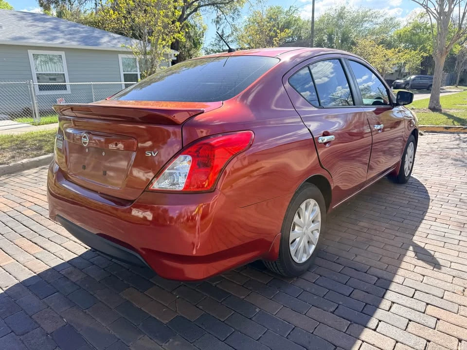 2018 Nissan Versa - Image 7 of 13