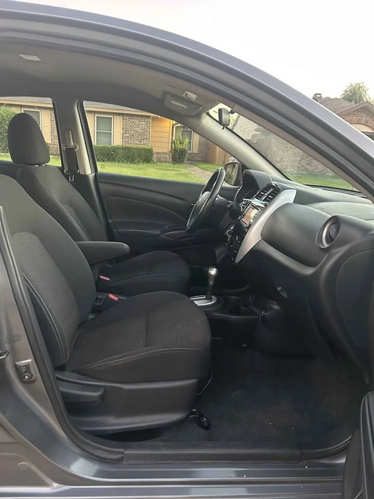 2018 Nissan Versa - Image 5 of 7