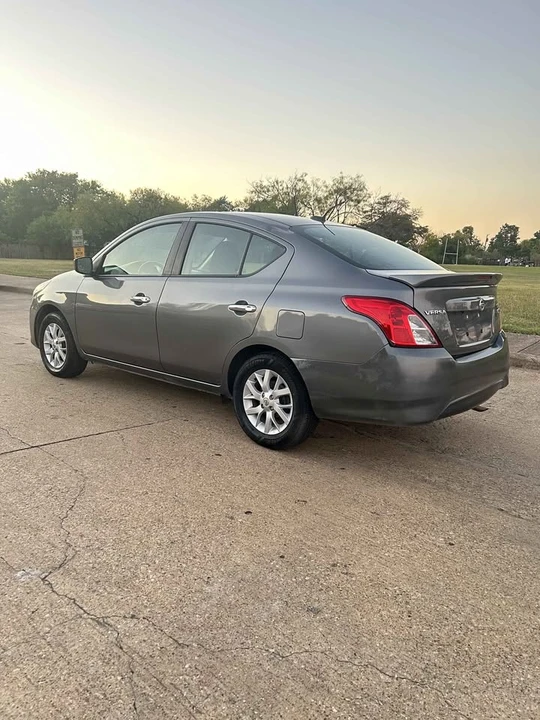 2018 Nissan Versa - Image 4 of 7