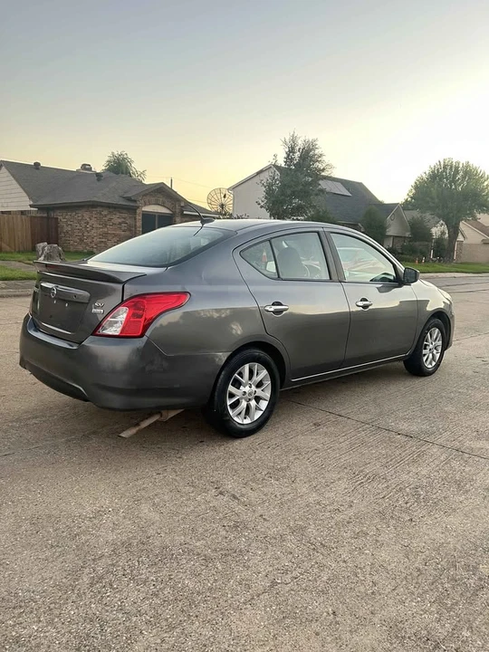 2018 Nissan Versa - Image 3 of 7