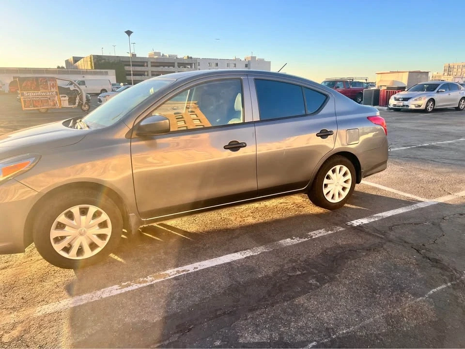 2018 Nissan Versa - Image 2 of 12