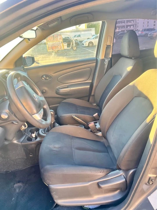 2018 Nissan Versa - Image 10 of 12