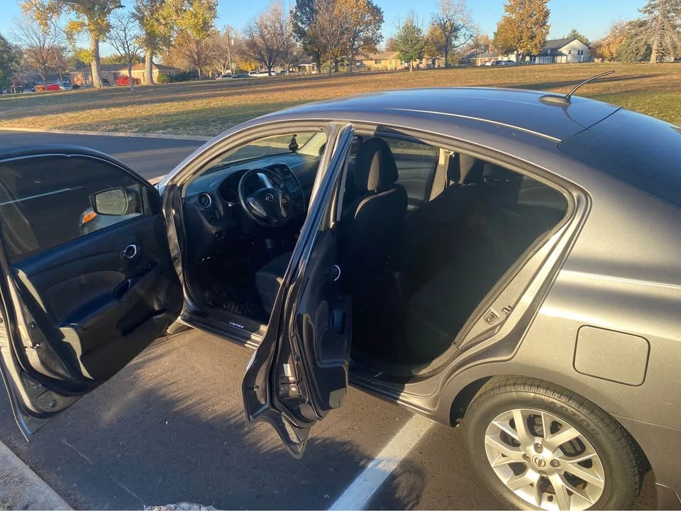 2018 Nissan Versa - Image 9 of 17