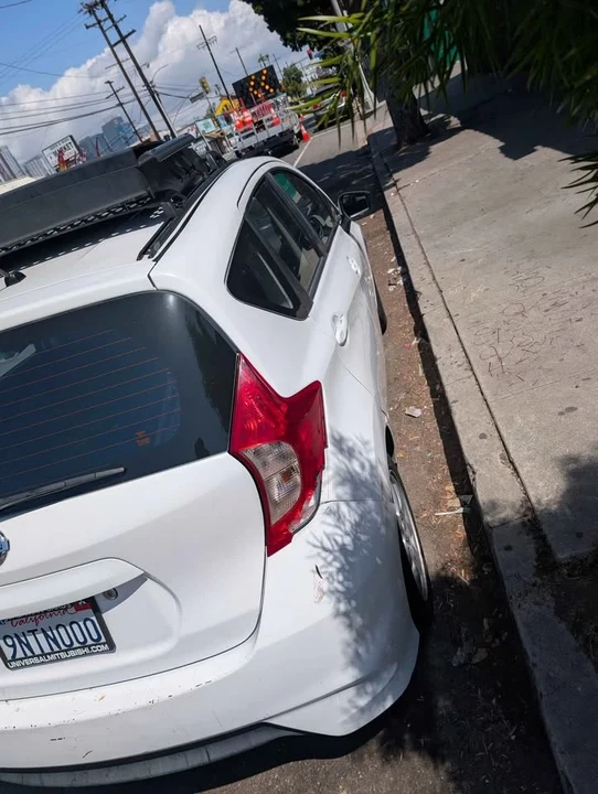 2018 Nissan Versa - Image 4 of 7