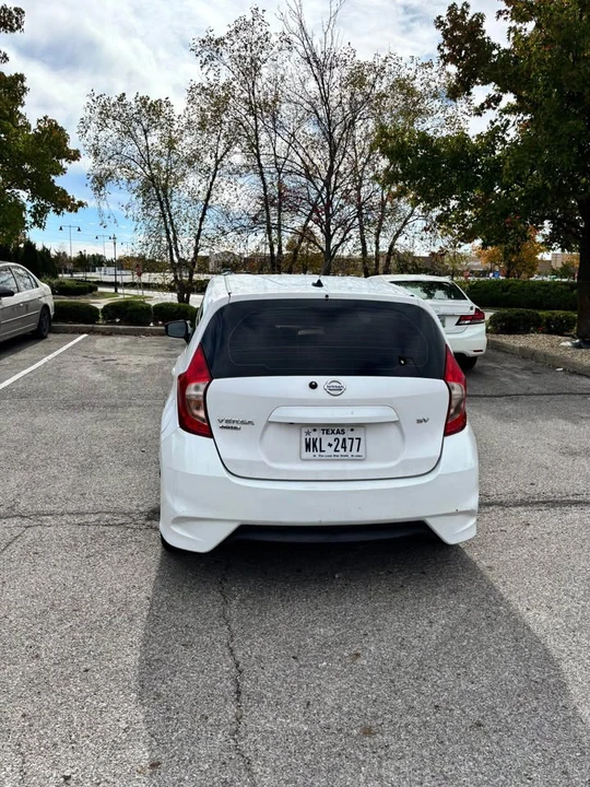 2018 Nissan Versa - Image 2 of 3