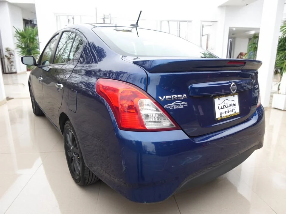 2018 Nissan Versa - Image 8 of 20