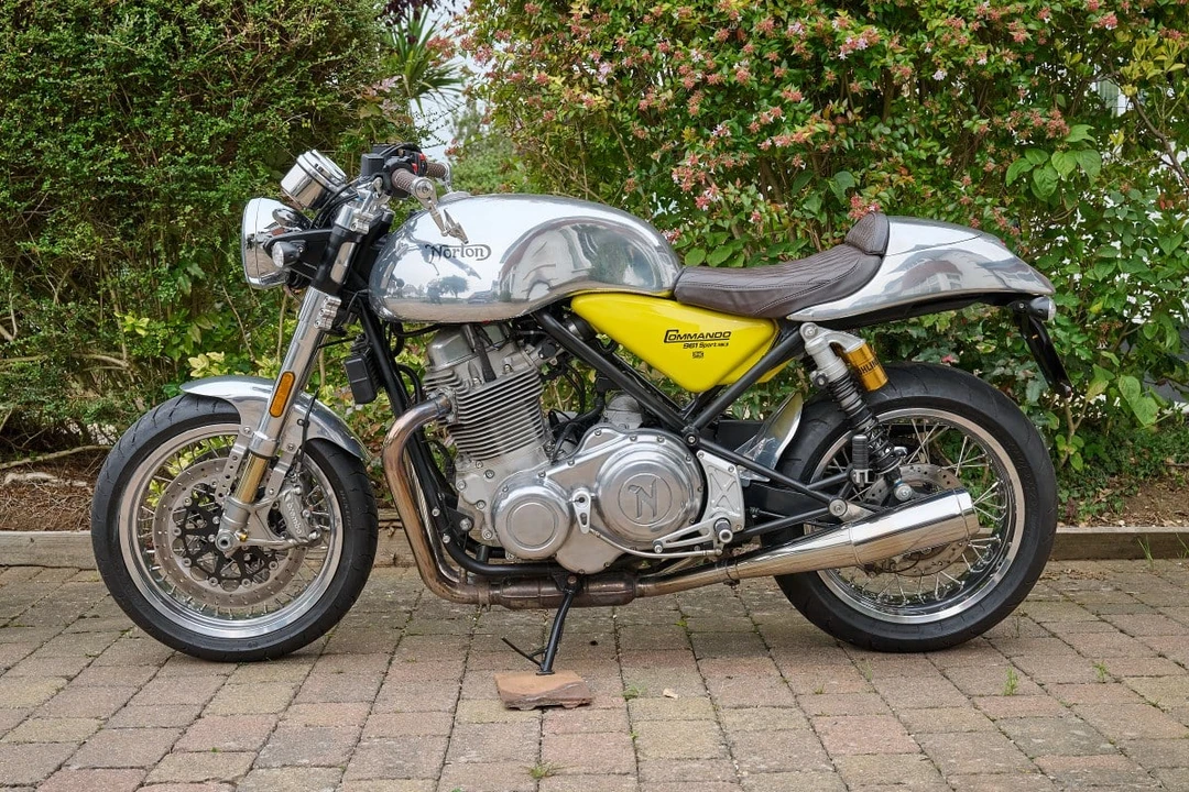 2018 Norton Commando - Image 4 of 30