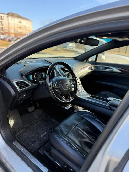 2018 Lincoln MKZ - Image 8 of 17