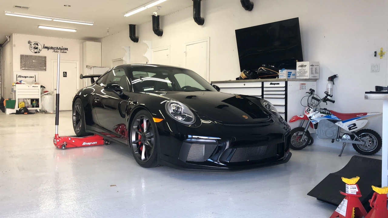 2018 Porsche 991 GT3 - Image 2 of 2
