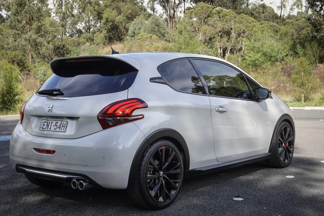 2018 Peugeot - Image 4 of 31