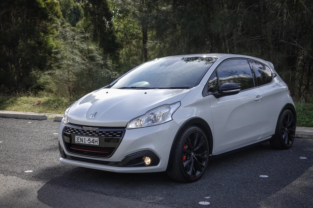 2018 Peugeot - Image 7 of 31