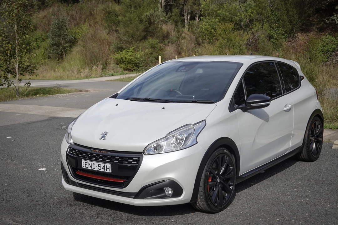 2018 Peugeot - Image 13 of 31