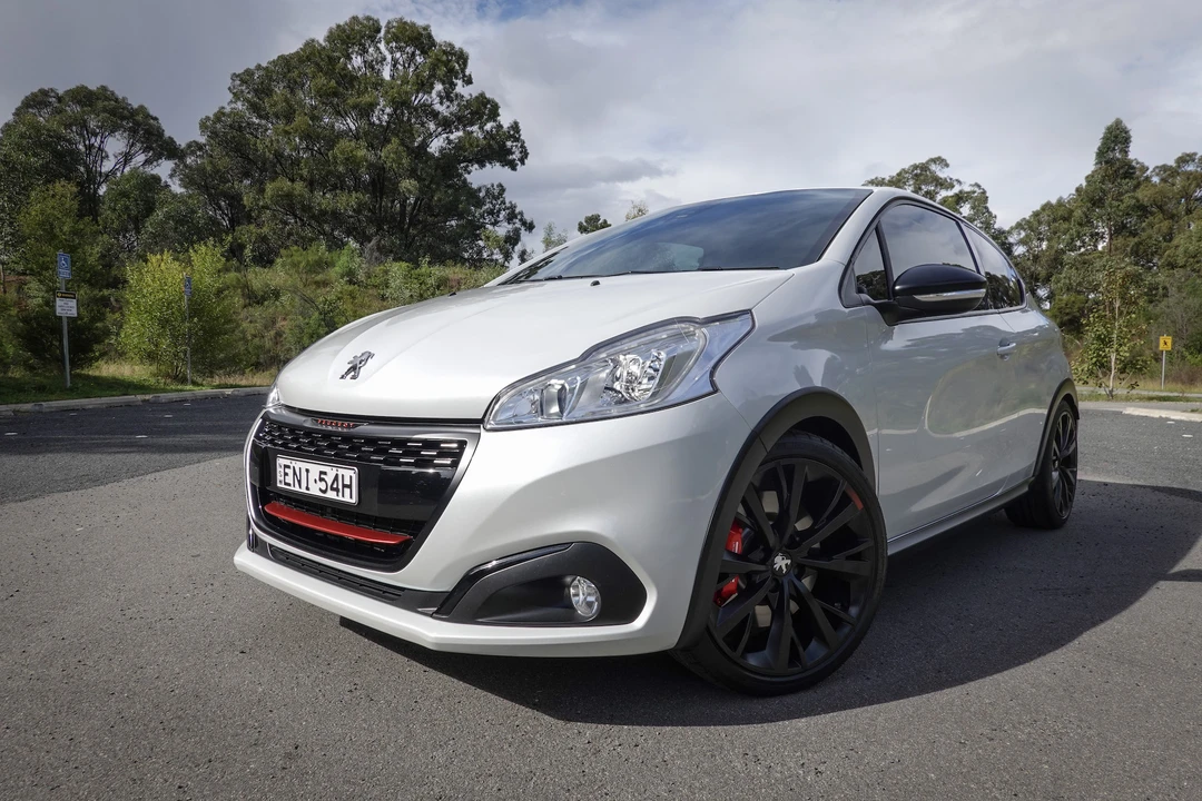 2018 Peugeot - Image 17 of 31