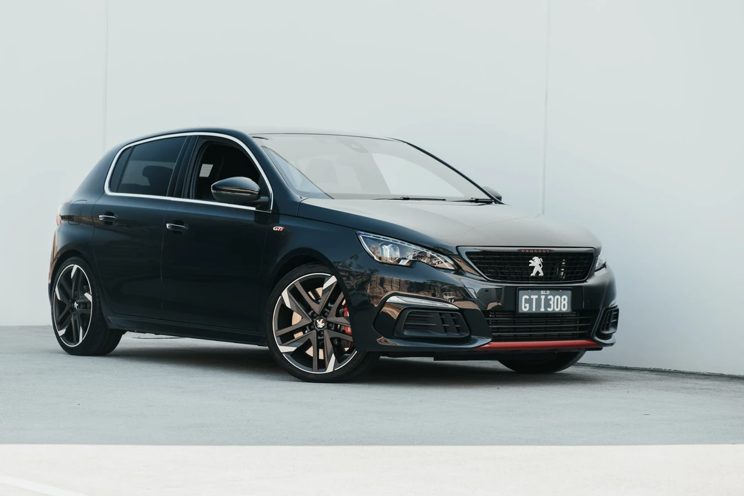 2018 Peugeot - Image 8 of 31
