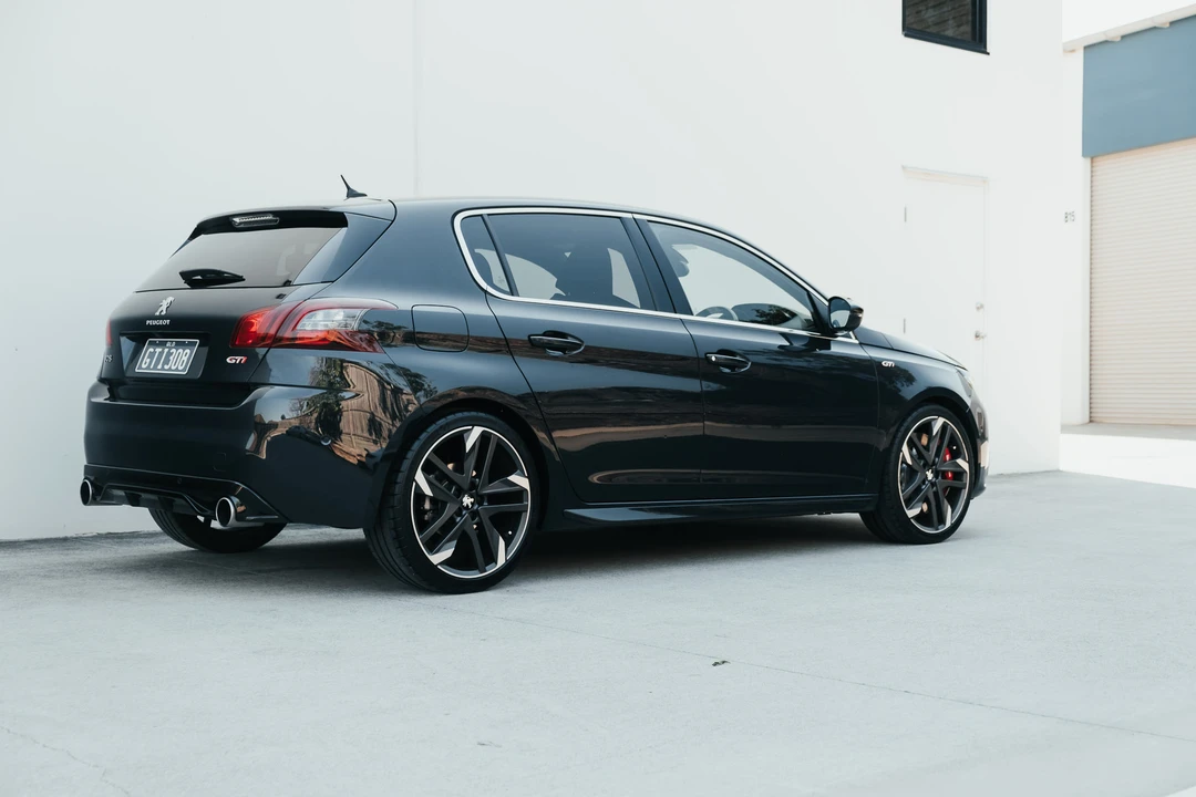 2018 Peugeot - Image 7 of 31