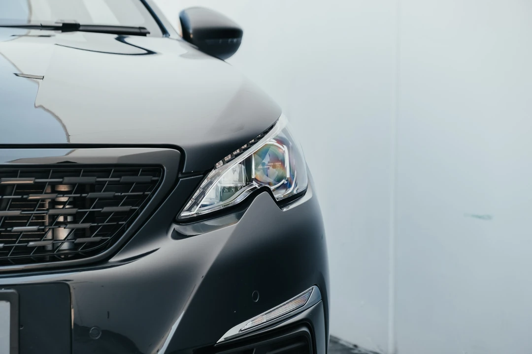 2018 Peugeot - Image 18 of 31