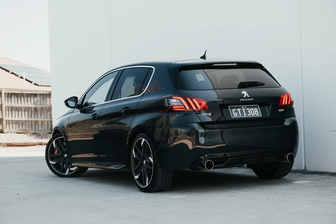 2018 Peugeot - Image 12 of 31