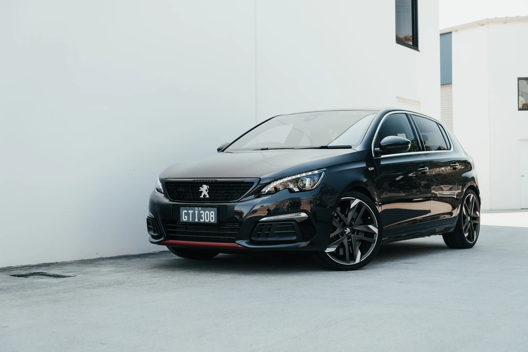 2018 Peugeot - Image 9 of 31