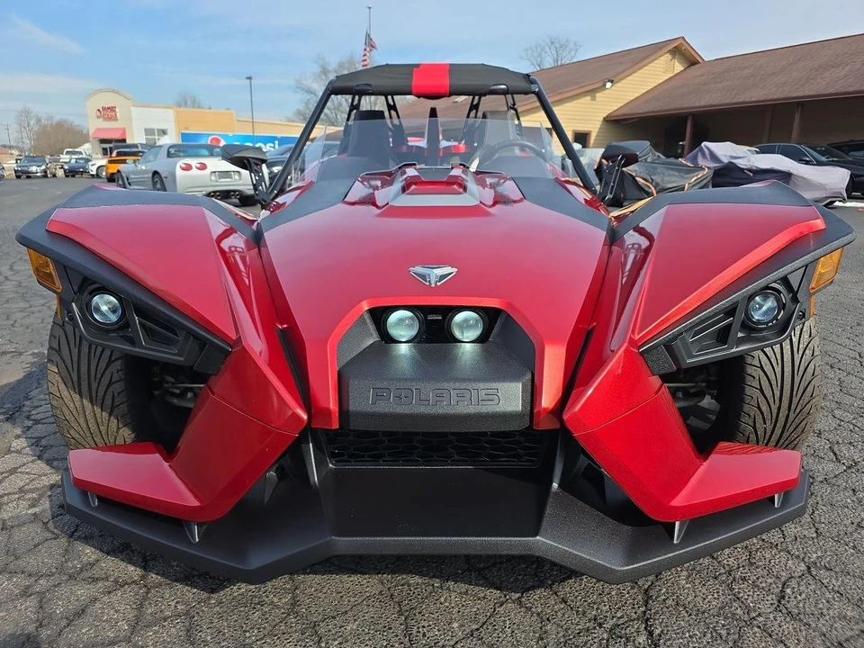 2018 Polaris Slingshot - Image 11 of 21