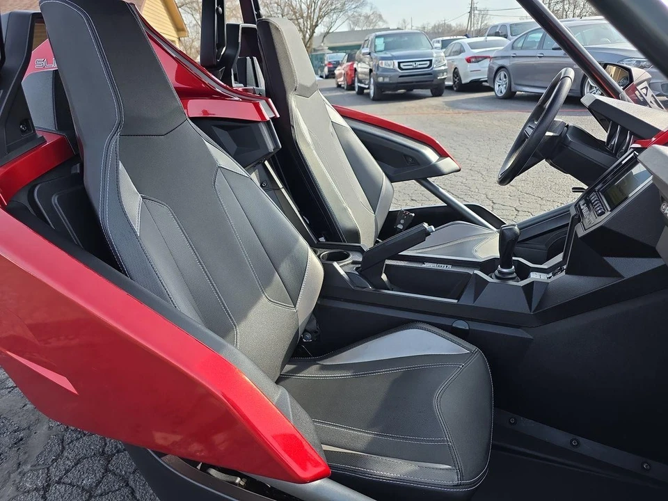 2018 Polaris Slingshot - Image 8 of 21