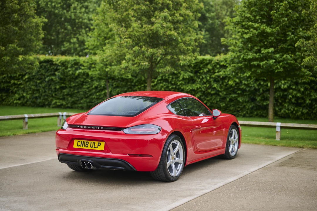 2018 Porsche 718 Cayman - Image 8 of 31