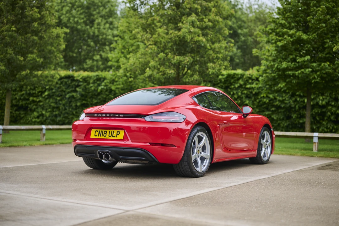 2018 Porsche 718 Cayman - Image 18 of 31