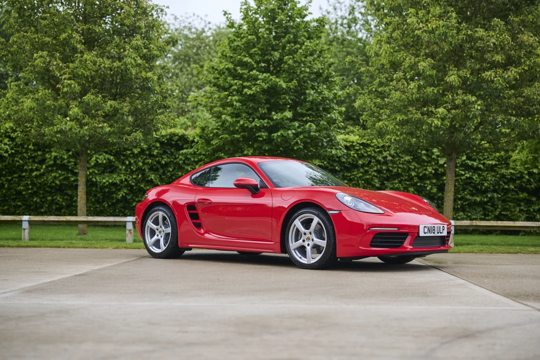 2018 Porsche 718 Cayman - Image 10 of 31