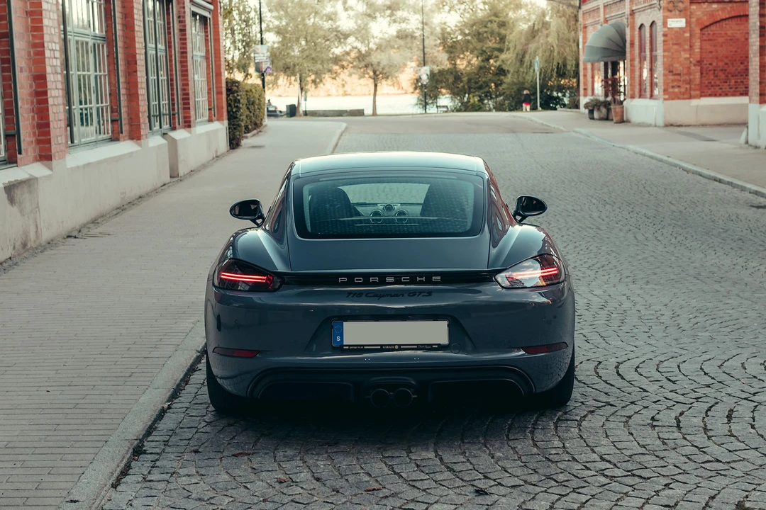2018 Porsche 718 Cayman GTS - Image 7 of 31
