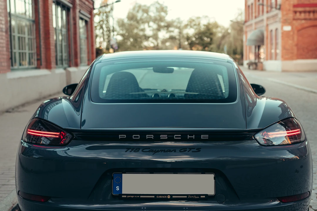2018 Porsche 718 Cayman GTS - Image 17 of 31