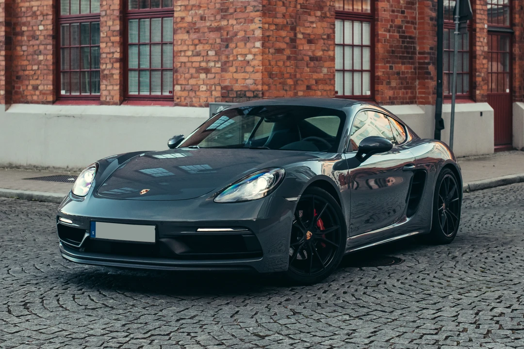 2018 Porsche 718 Cayman GTS - Image 2 of 31
