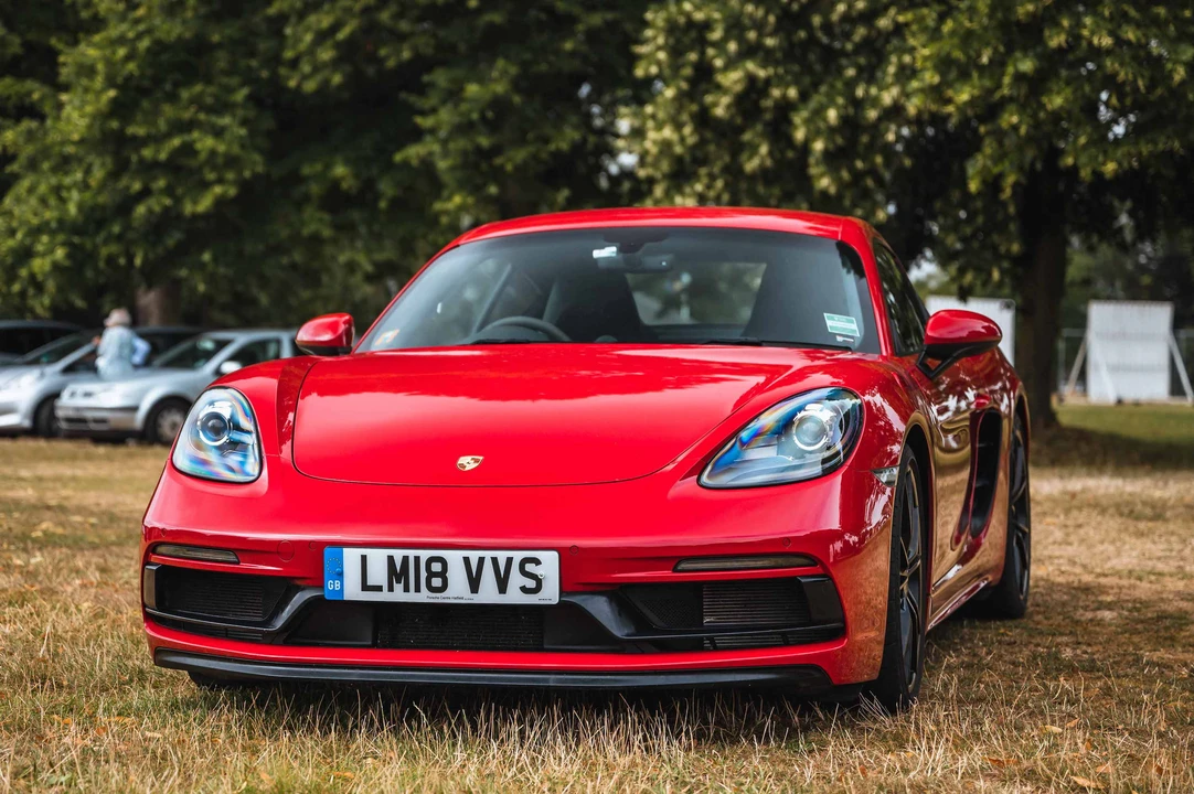 2018 Porsche 718 Cayman GTS - Image 16 of 31