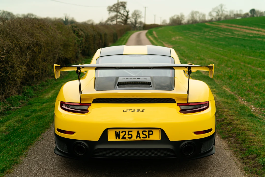 2018 Porsche 991 GT2 RS - Image 17 of 31