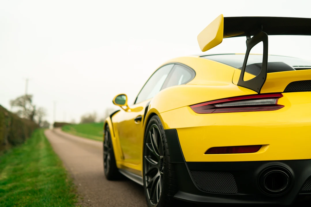 2018 Porsche 991 GT2 RS - Image 29 of 31