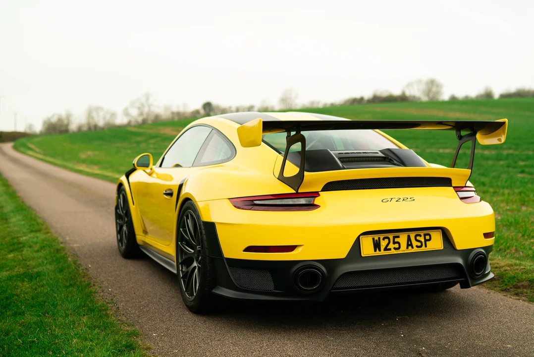 2018 Porsche 991 GT2 RS - Image 15 of 31