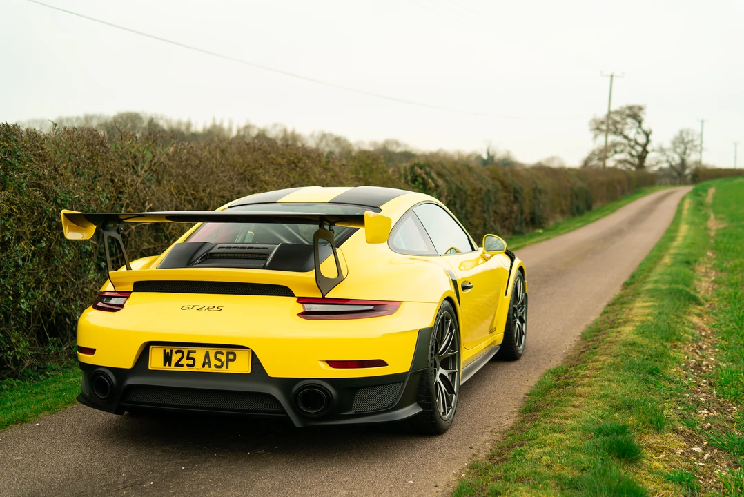 2018 Porsche 991 GT2 RS - Image 18 of 31