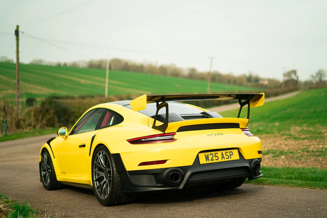 2018 Porsche 991 GT2 RS - Image 27 of 31
