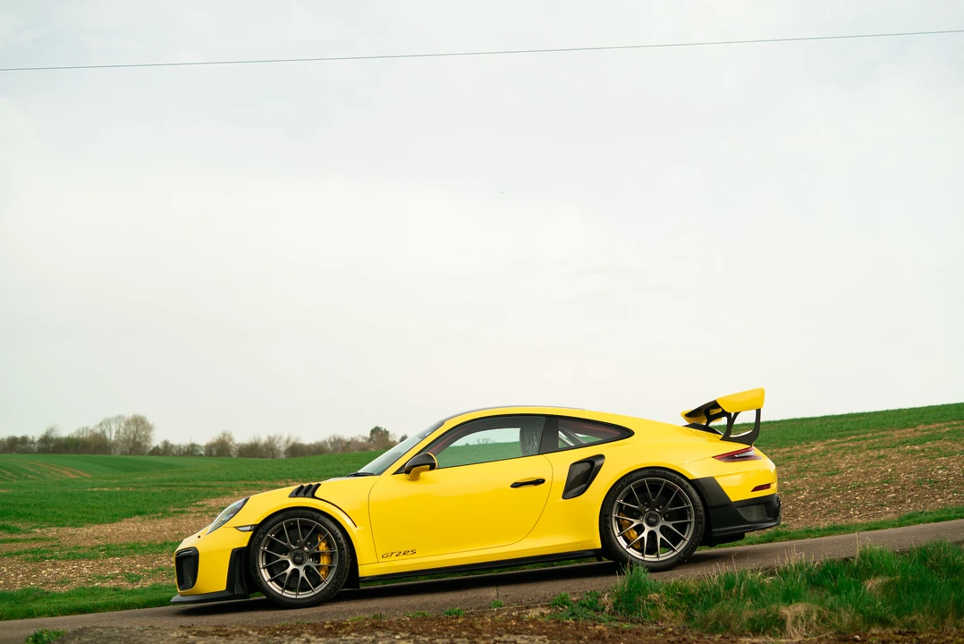 2018 Porsche 991 GT2 RS - Image 11 of 31