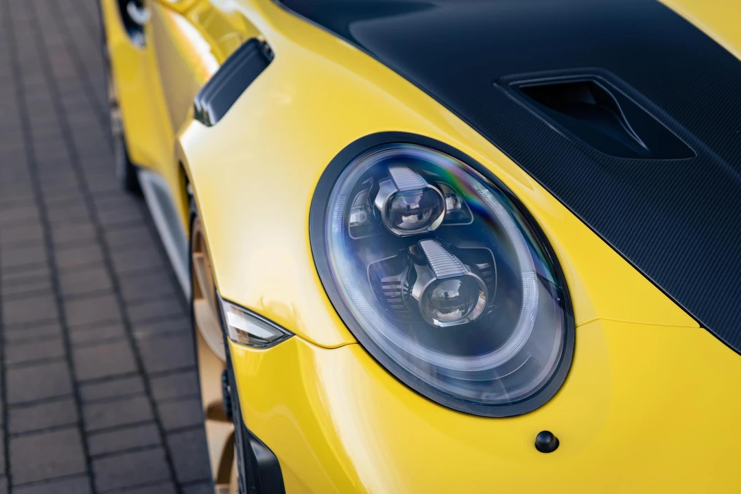 2018 Porsche 991 GT2 RS - Image 27 of 31