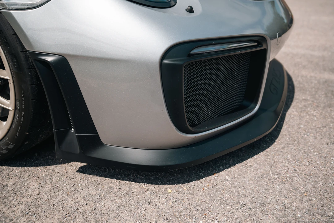 2018 Porsche 991 GT2 RS - Image 17 of 31