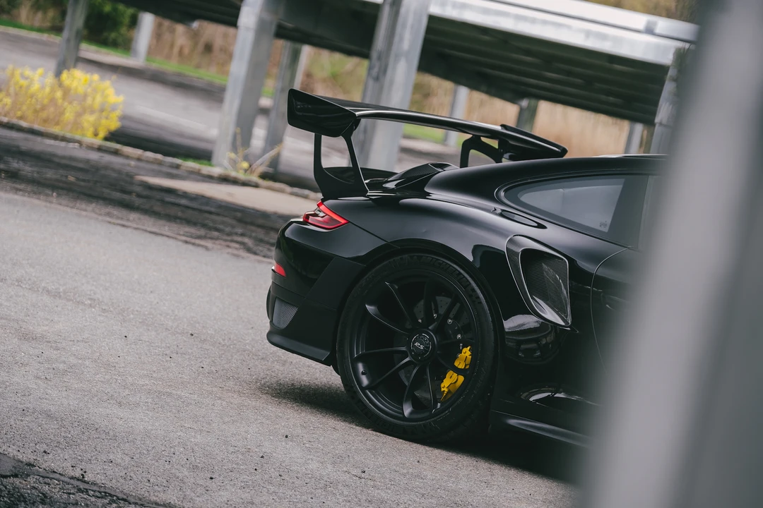2018 Porsche 991 GT2 RS - Image 16 of 31