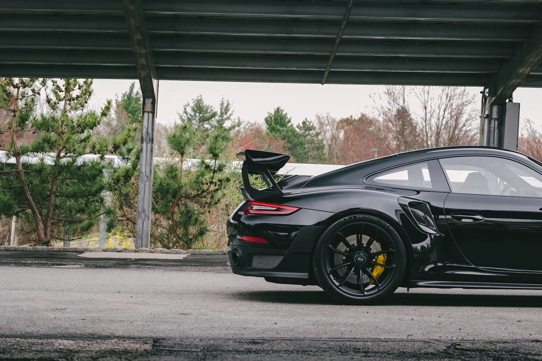 2018 Porsche 991 GT2 RS - Image 8 of 31