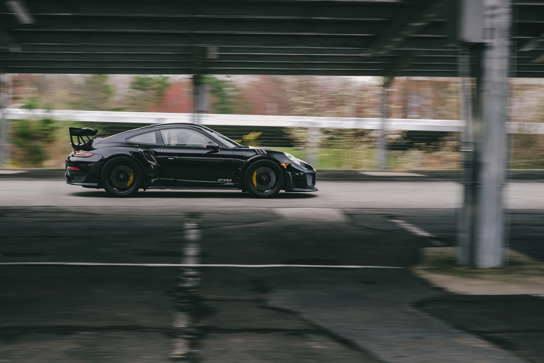 2018 Porsche 991 GT2 RS - Image 9 of 31