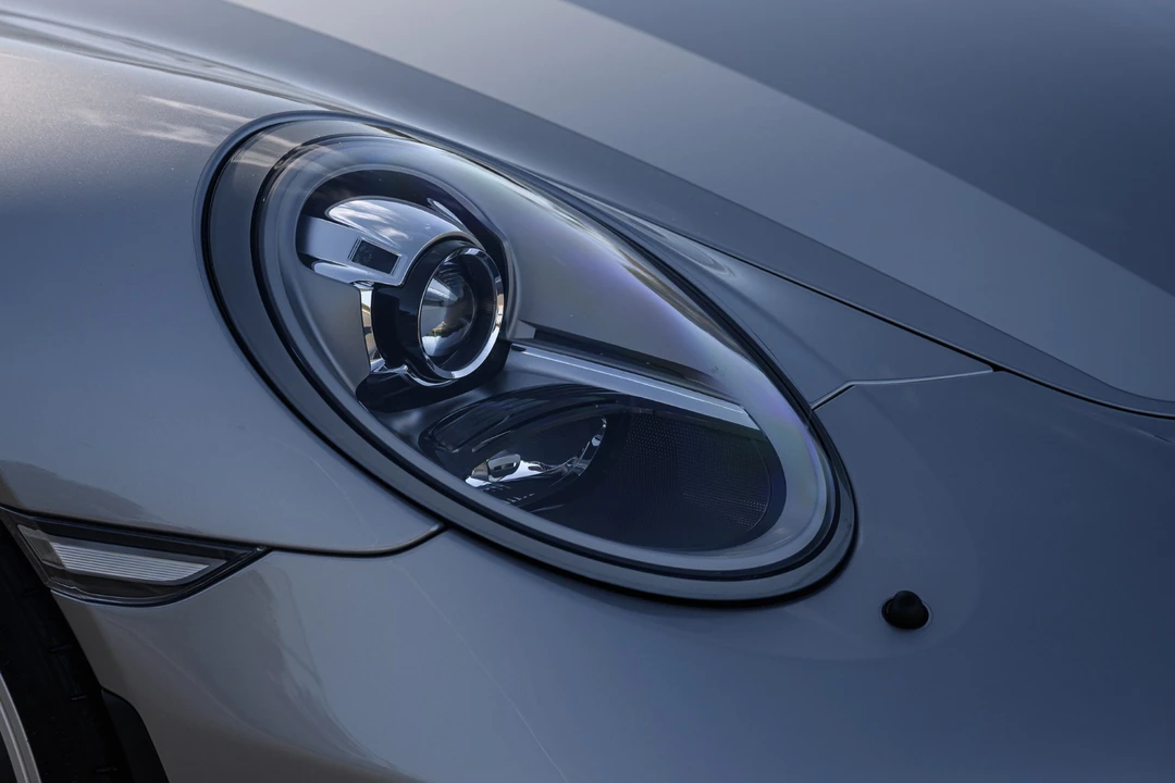 2018 Porsche 991 Carrera - Image 26 of 30