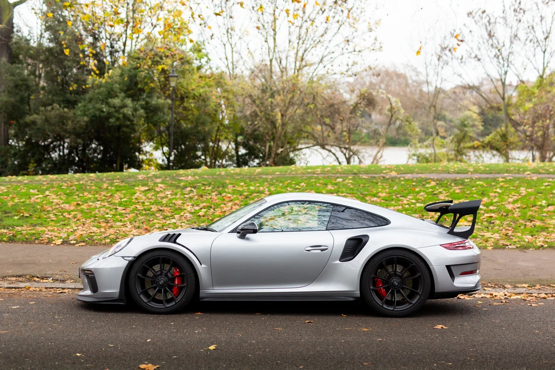 2018 Porsche 991 GT3 RS - Image 5 of 31