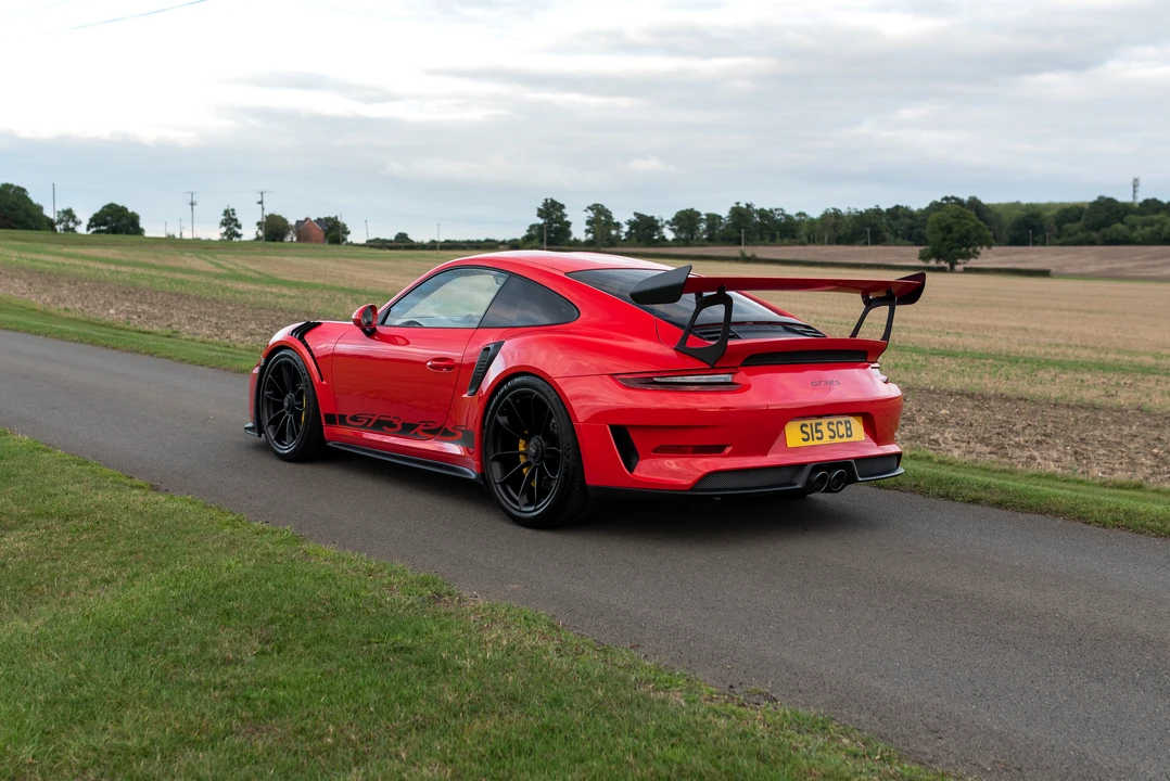 2018 Porsche 991 GT3 RS - Image 13 of 31