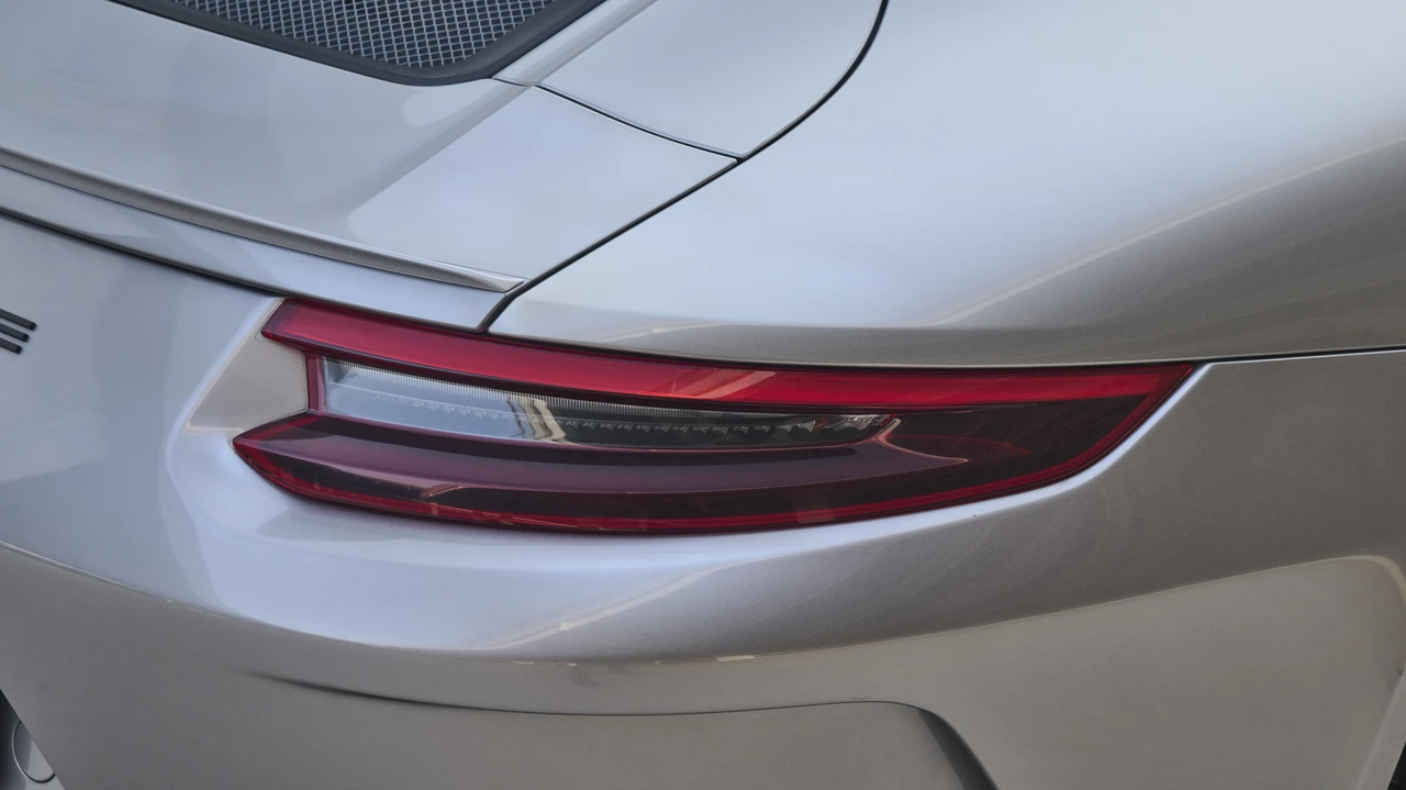 2018 Porsche 991 Carrera - Image 23 of 31