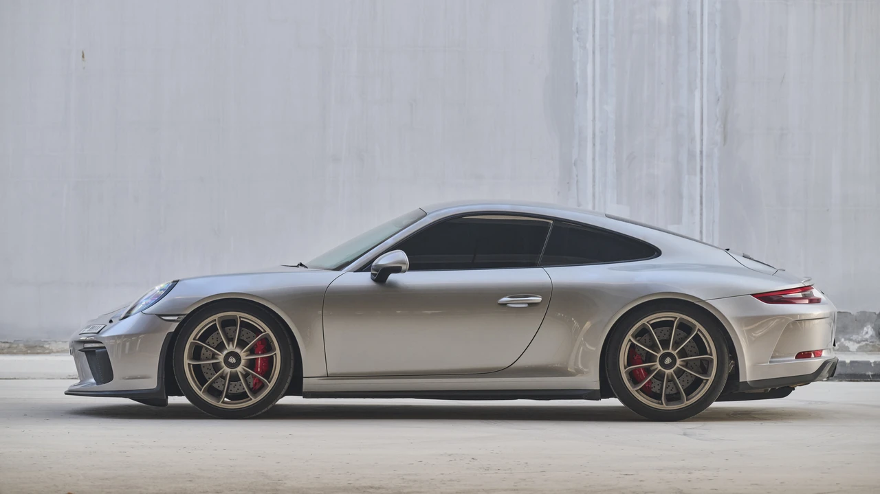 2018 Porsche 991 Carrera - Image 9 of 31