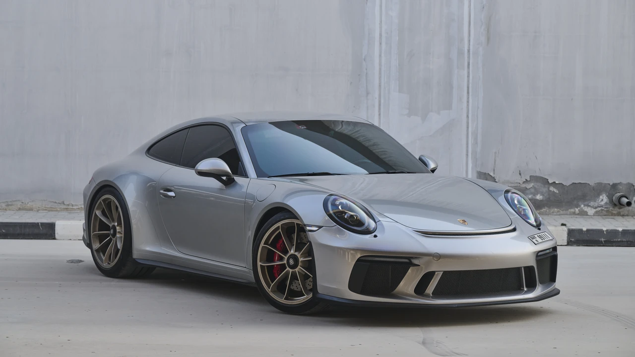 2018 Porsche 991 Carrera - Image 2 of 31