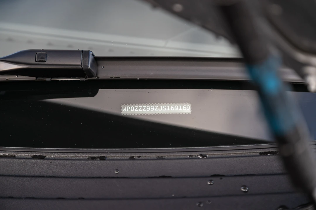 2017 Porsche 991 Carrera - Image 27 of 31